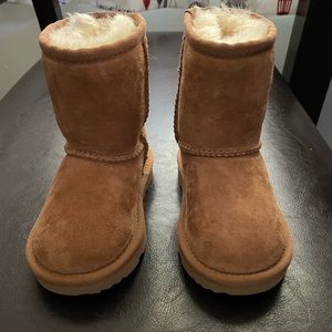 Ugg Brown Boots Size 6 Toddler